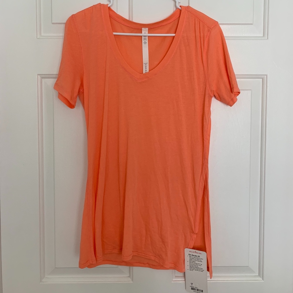 Lululemon Tee